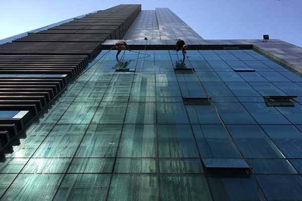 定期蘭州外牆清洗 避免（miǎn）藻類細菌滋生影響健康.png